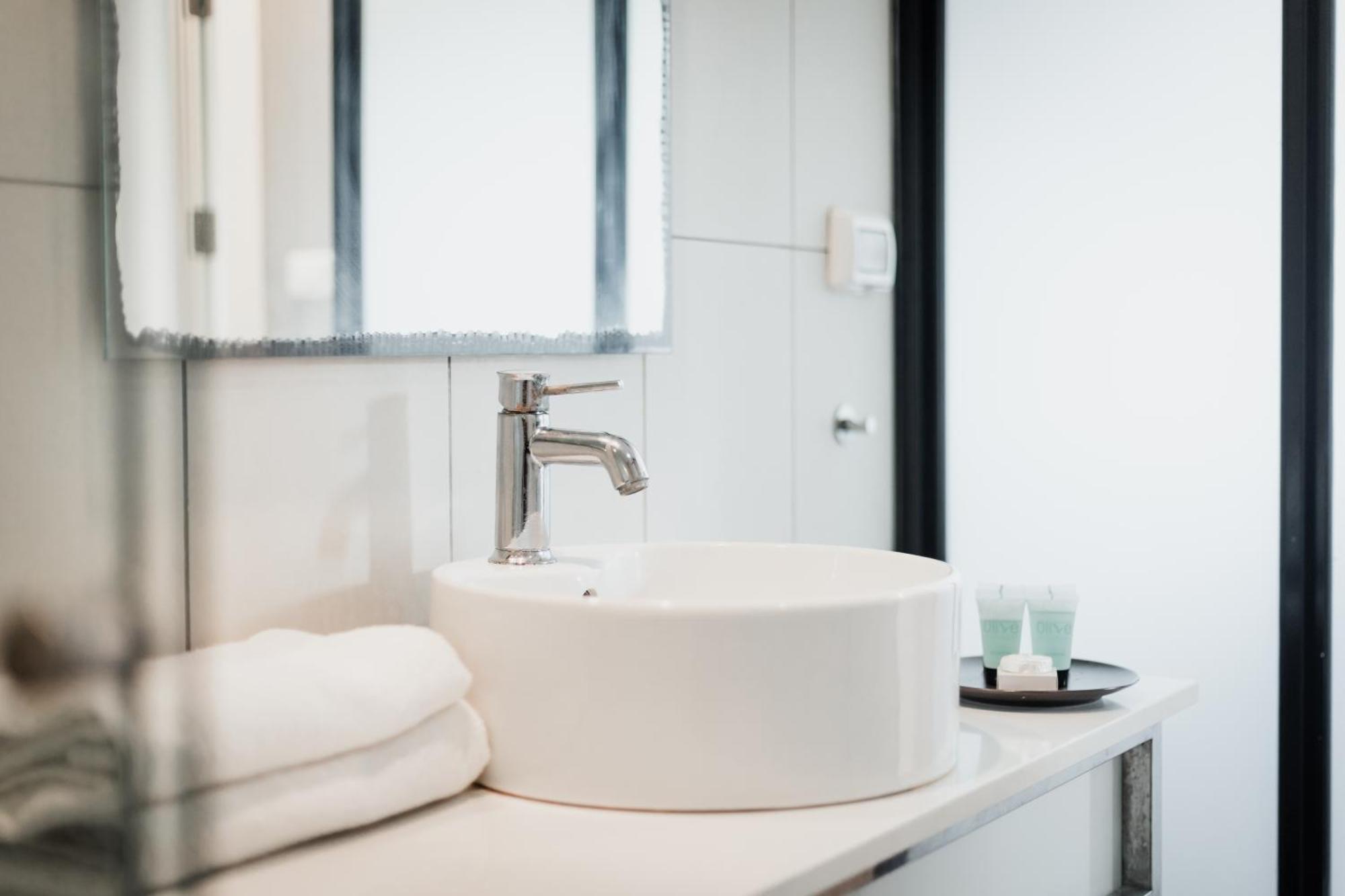 Olive Arena Boutique&Business Hotel-By Ran Hotels Nahariya Room photo