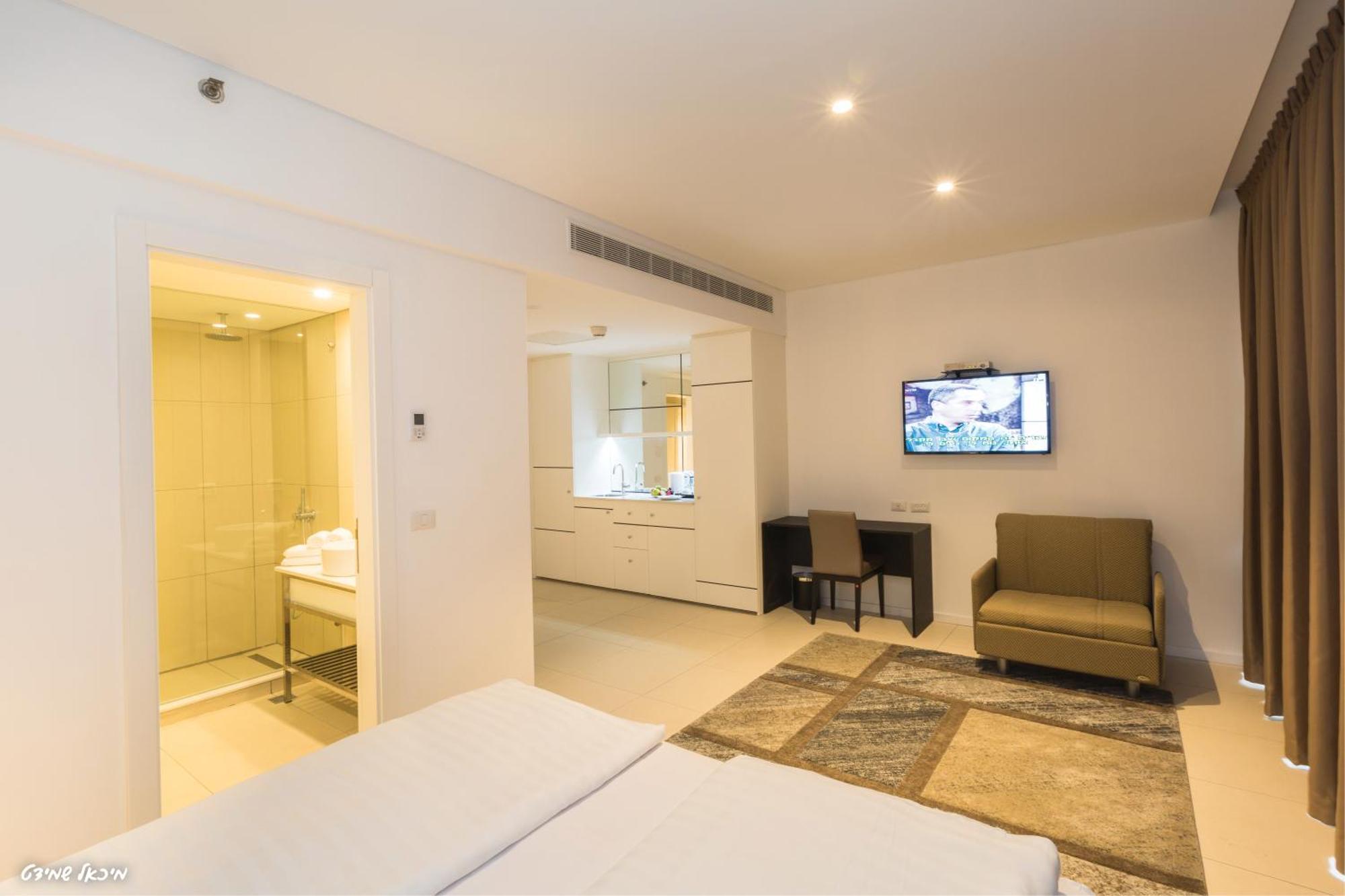 Olive Arena Boutique&Business Hotel-By Ran Hotels Nahariya Room photo