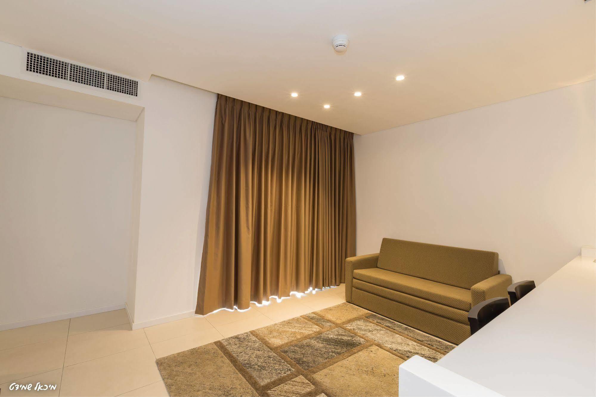 Olive Arena Boutique&Business Hotel-By Ran Hotels Nahariya Exterior photo